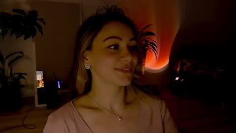 worldsbaby online show from February 27, 2025, 8:42 pm