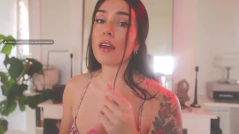 Brielle online show from January 4, 2025, 10:34 pm