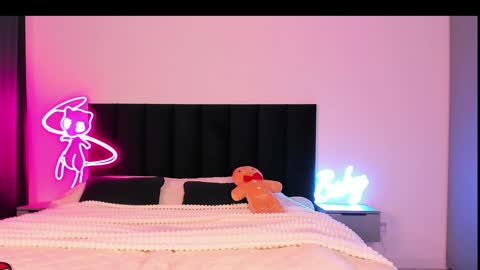 Emi online show from December 28, 2024, 3:04 am