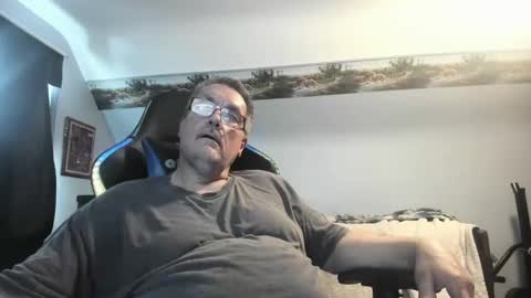 wowsers2022 online show from March 3, 2025, 9:05 pm