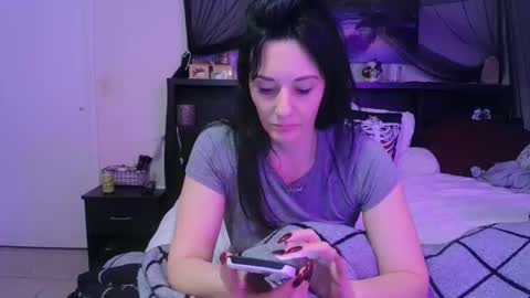 Snapshot of wrenleigh chatting on May 8, 2026, 8:19 am Crystal Lake online show from May 8, 2026, 8:19 am