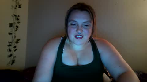 Snapshot of wrenwinter chatting on October 4, 2025, 7:39 am wrenwinters online show from October 4, 2025, 7:39 am