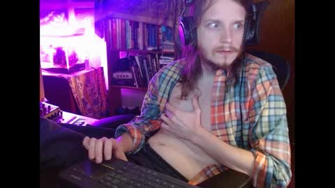 wsmith_420 online show from January 28, 2025, 7:32 pm