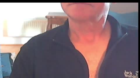 Snapshot of wuki123 chatting on April 9, 2026, 4:12 pm Wuki online show from April 9, 2026, 4:12 pm