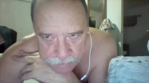 Snapshot of wvmountainlover chatting on January 27, 2025, 2:20 am wvmountainlover online show from January 27, 2025, 2:20 am