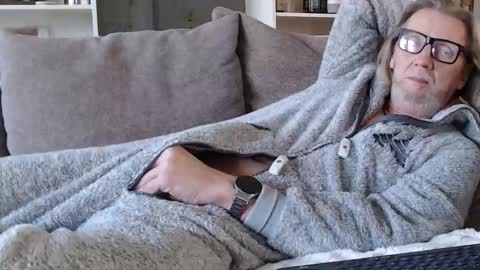 WyattEarp64 online show from November 20, 2025, 11:21 am