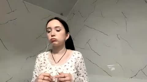 Kate  online show from April 9, 2026, 11:37 am