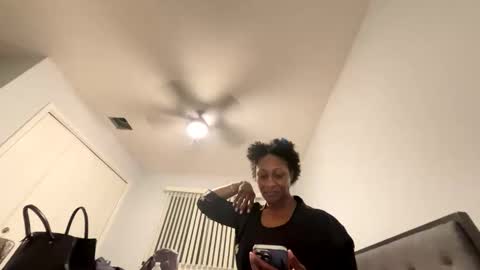 Snapshot of wynterheat chatting on February 4, 2025, 9:07 am Wynter Heat online show from February 4, 2025, 9:07 am