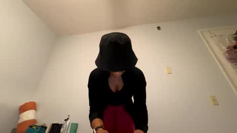Snapshot of wynterheat chatting on February 9, 2025, 9:26 am Wynter Heat online show from February 9, 2025, 9:26 am
