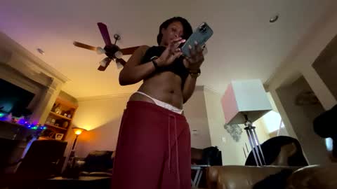 Snapshot of wynterheat chatting on March 8, 2025, 8:03 pm Wynter Heat online show from March 8, 2025, 8:03 pm