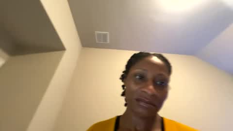 Snapshot of wynterheat chatting on September 15, 2025, 4:12 am Wynter Heat online show from September 15, 2025, 4:12 am