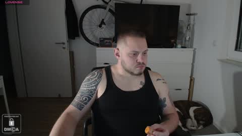 Snapshot of x19marco93x chatting on January 3, 2025, 2:51 pm x19marco93x online show from January 3, 2025, 2:51 pm