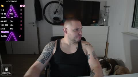 Snapshot of x19marco93x chatting on February 1, 2025, 6:29 pm x19marco93x online show from February 1, 2025, 6:29 pm