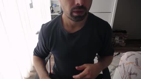 Mr. Lonely online show from October 1, 2025, 11:05 am