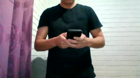 Snapshot of x_andrescam chatting on July 10, 2026, 8:44 pm x_andrescam online show from July 10, 2026, 8:44 pm