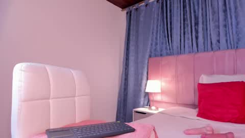 x_milu online show from February 14, 2025, 5:57 pm