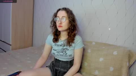 Snapshot of x_purr_agatha_x chatting on February 9, 2026, 2:37 am Agatha online show from February 9, 2026, 2:37 am