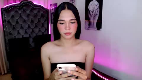 xairah_doux online show from October 23, 2025, 2:22 am