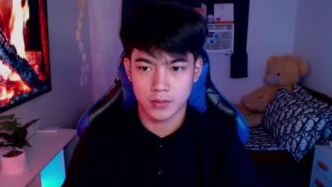 Snapshot of xaldrian_destroyer chatting on December 13, 2024, 7:04 am Prince Aldrian online show from December 13, 2024, 7:04 am