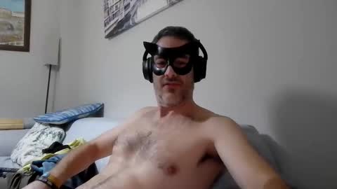 xalegarmax online show from November 4, 2025, 12:54 am