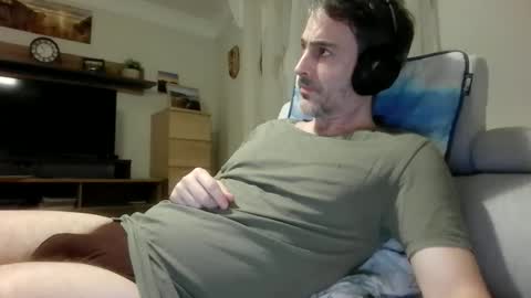 xalegarmax online show from February 1, 2026, 9:35 pm