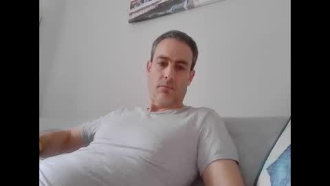 Snapshot of xalegarmax chatting on April 3, 2026, 2:37 pm xalegarmax online show from April 3, 2026, 2:37 pm