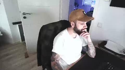 xamrelgneal online show from June 24, 2026, 1:21 pm