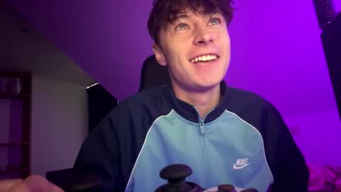 rx4per online show from November 10, 2025, 12:04 pm