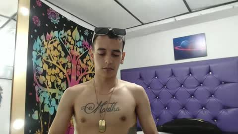 Snapshot of xandressex chatting on January 28, 2025, 7:32 am Andres online show from January 28, 2025, 7:32 am