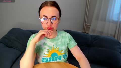 Snapshot of xapka_lapka chatting on May 6, 2026, 4:41 am Alice online show from May 6, 2026, 4:41 am