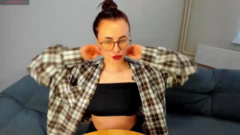 Snapshot of xapka_lapka chatting on May 21, 2026, 11:28 am Alice online show from May 21, 2026, 11:28 am
