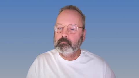 Snapshot of xarkevis chatting on December 8, 2024, 7:00 pm X4RK3V15 online show from December 8, 2024, 7:00 pm