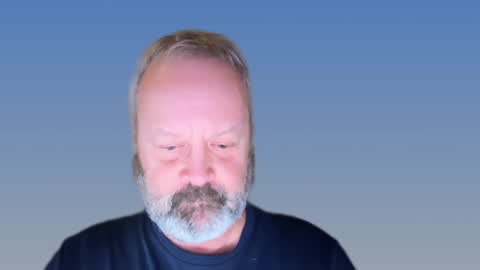 Snapshot of xarkevis chatting on December 20, 2024, 8:55 pm X4RK3V15 online show from December 20, 2024, 8:55 pm