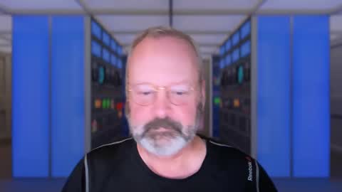 Snapshot of xarkevis chatting on September 13, 2025, 8:19 pm X4RK3V15 online show from September 13, 2025, 8:19 pm