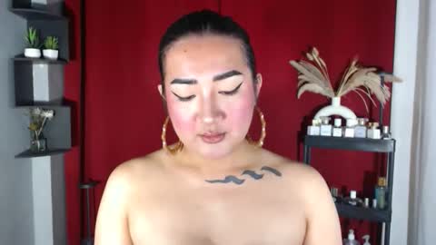 Nira   NOT INTO CHEAP GUYS  online show from September 21, 2025, 8:43 pm