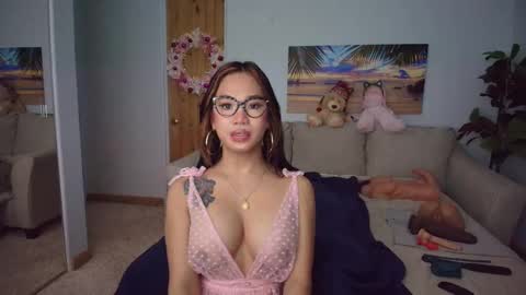 asianluvbunny online show from January 13, 2026, 5:24 am