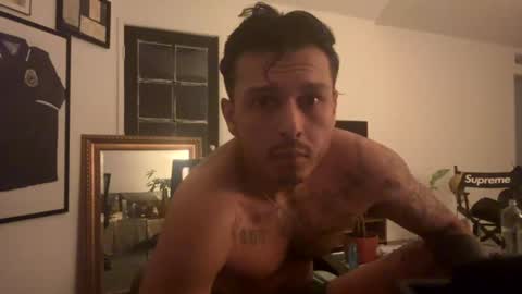 Snapshot of xavier_cruz chatting on June 21, 2026, 8:06 am xavier_cruz online show from June 21, 2026, 8:06 am