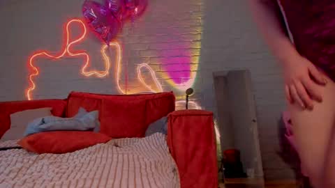 Snapshot of xbetty_coyx chatting on February 28, 2025, 12:52 pm Betty online show from February 28, 2025, 12:52 pm