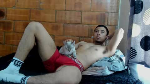 xblackandwhitexx online show from March 9, 2025, 6:11 pm