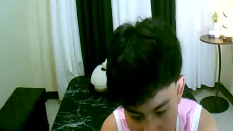 Snapshot of xcigbatecum chatting on May 17, 2026, 2:02 pm Charlie online show from May 17, 2026, 2:02 pm