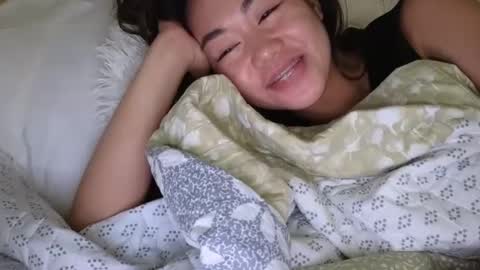 Snapshot of xcinqkuhx chatting on February 3, 2025, 7:18 am natt online show from February 3, 2025, 7:18 am