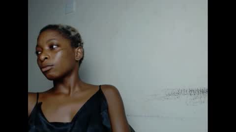 xcreamypussy online show from December 17, 2024, 2:12 am