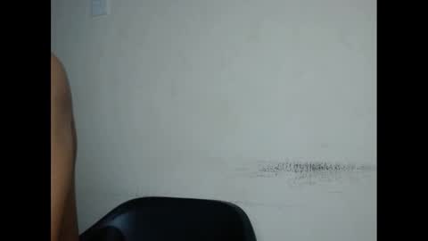 xcreamypussy online show from January 1, 2025, 11:18 pm