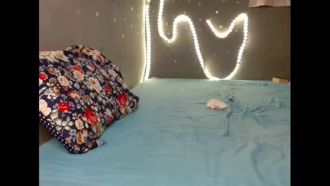 xcreamypussy online show from March 6, 2025, 9:14 am