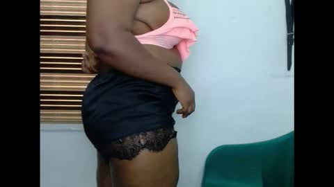 xcreamypussy online show from November 30, 2025, 8:18 am