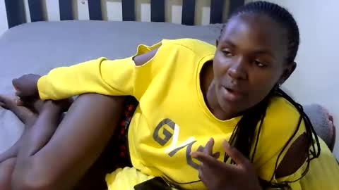 xeenah online show from April 15, 2026, 12:34 pm