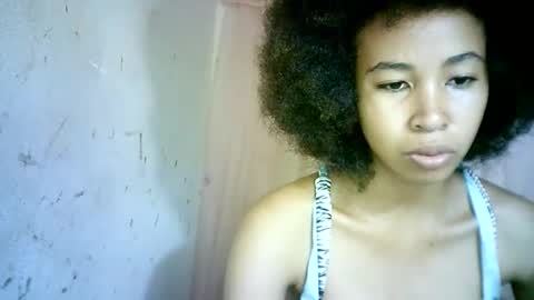 xenna610827 online show from February 27, 2025, 7:15 pm