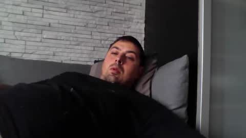 xfikusx44 online show from November 4, 2025, 8:24 am