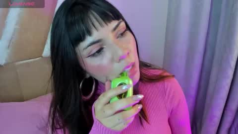 hinata  online show from November 2, 2025, 7:38 pm