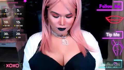 xHUGECOCKTILLCUMX online show from October 31, 2025, 2:01 am